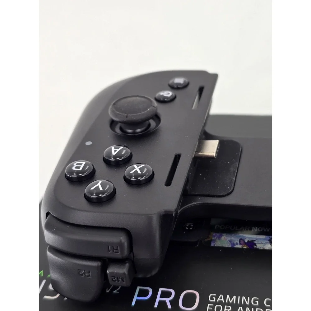 RAZER KISHI V2 PRO MOBILE GAMING CONTROLLER FOR ANDROID RZ06-04580100-R3M1